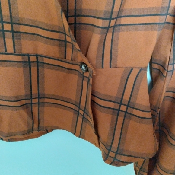 Nasty Gal Orange and Black Plaid Peplum Hem Wrap Blouse Size 2 - Picture 4 of 6